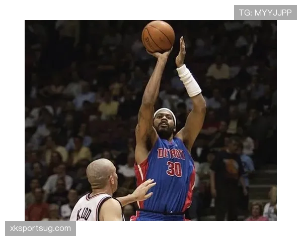 拉希德·华莱士无球牵制力如何改变活塞进攻结构