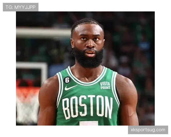 杰伦·布朗挡拆发力拉开空间 提升球队关键时刻得分效率